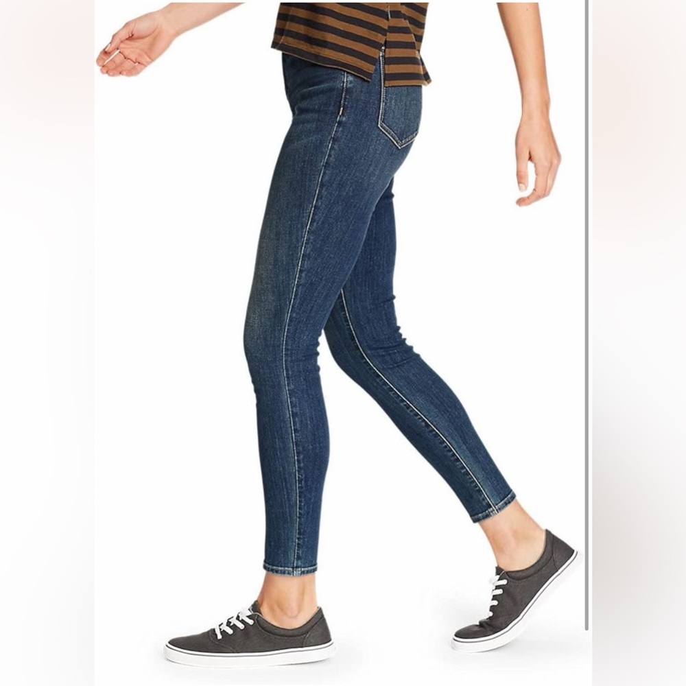 Eddie Bauer Women's Revival High-Rise Skinny Jeans - Picture 3 of 11